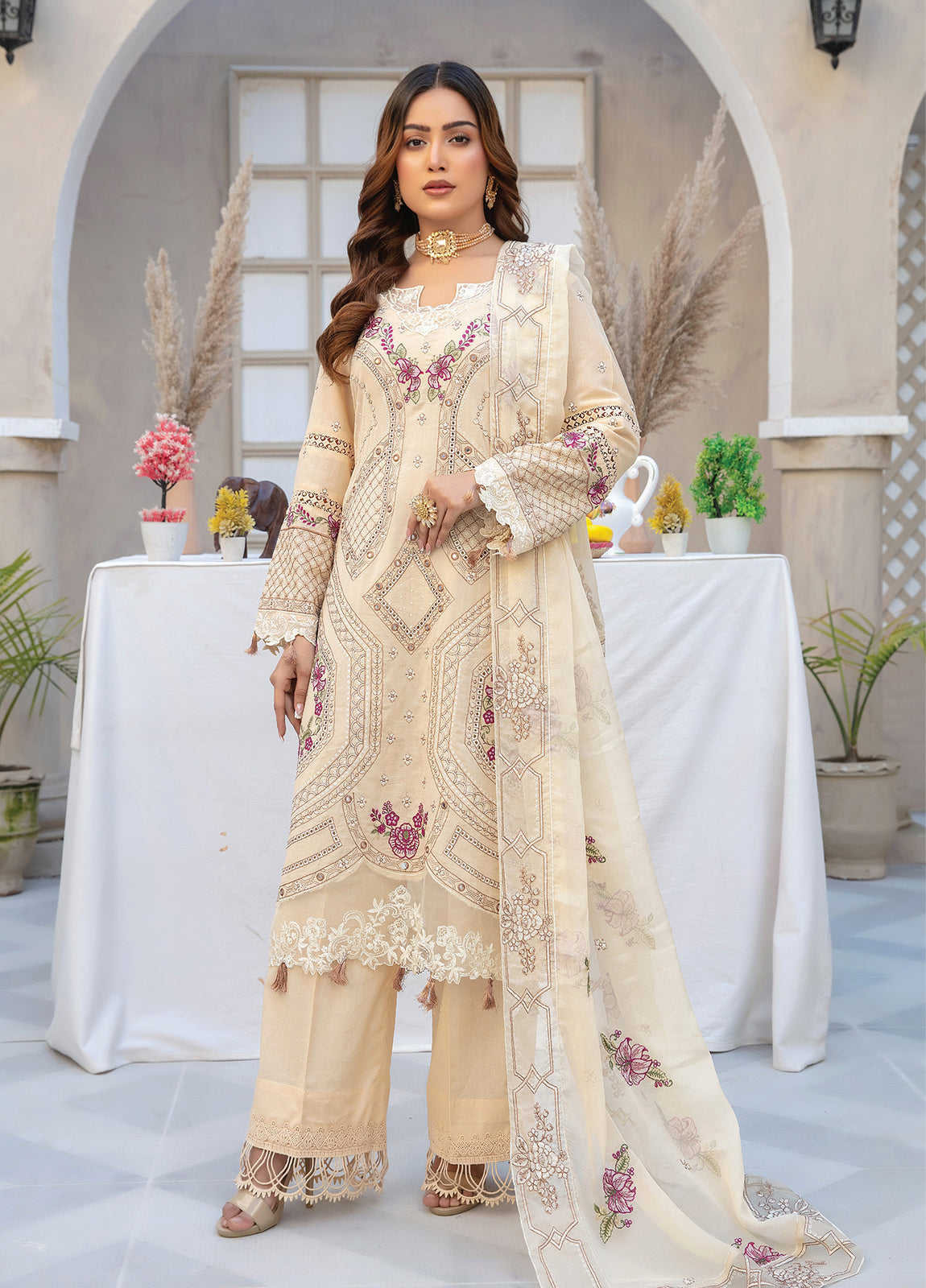 Anaya Hoor Feroza Embroidered  Unstitched Lawn 3pcs