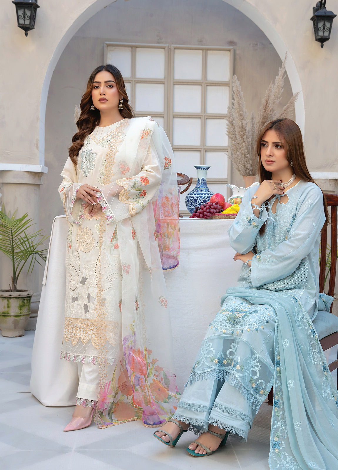 Anaya Hoor Feroza Embroidered  Unstitched Lawn 3pcs