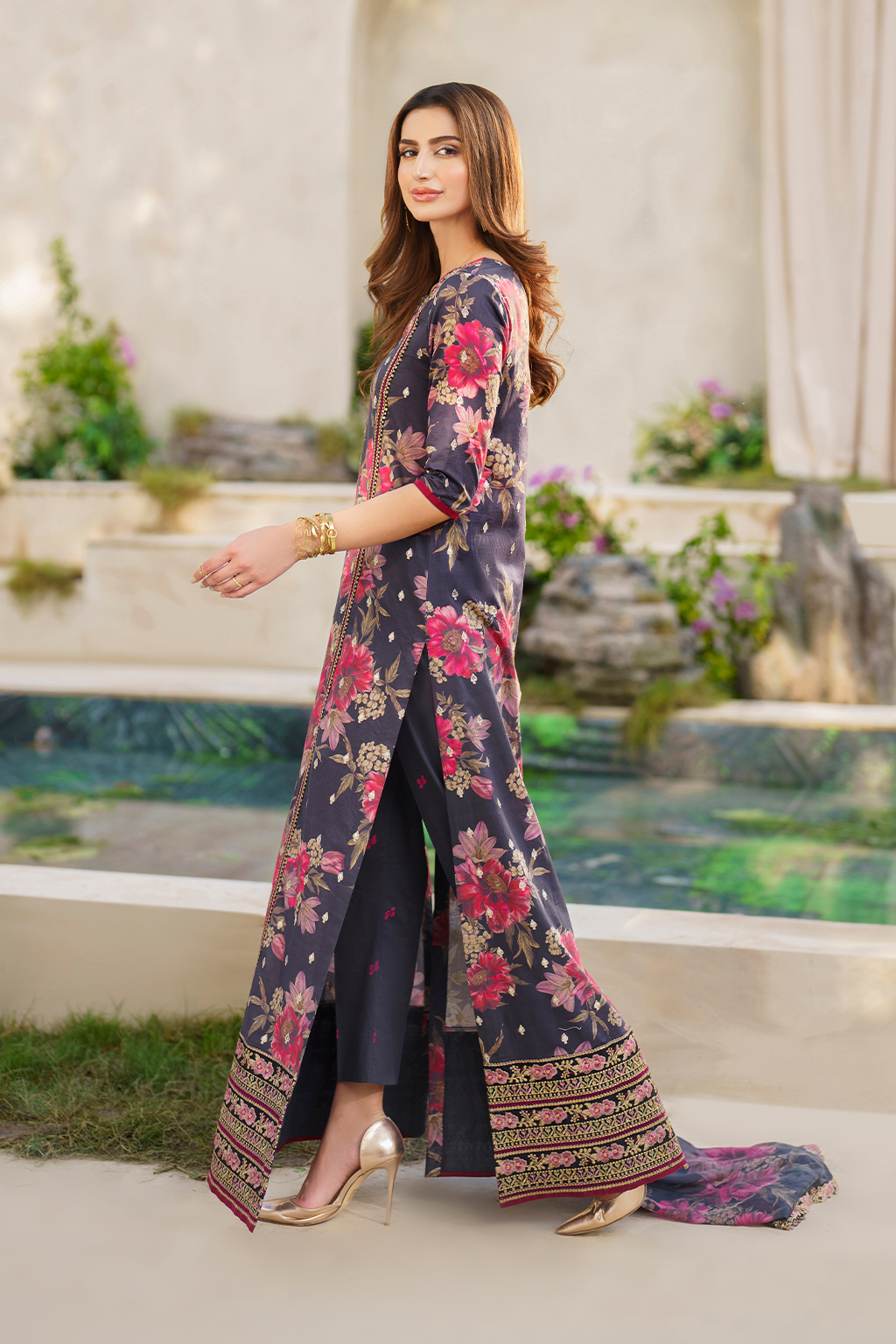 Iznik Festive Lawn Embroidered Unstitched 3pcs - Jotey