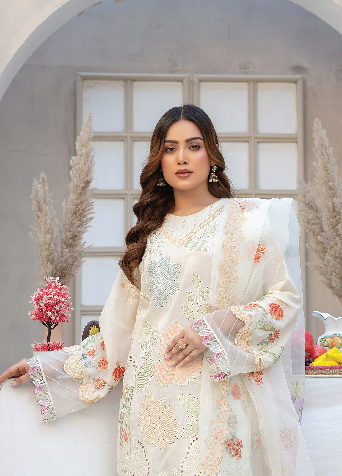 Anaya Hoor Feroza Embroidered  Unstitched Lawn 3pcs