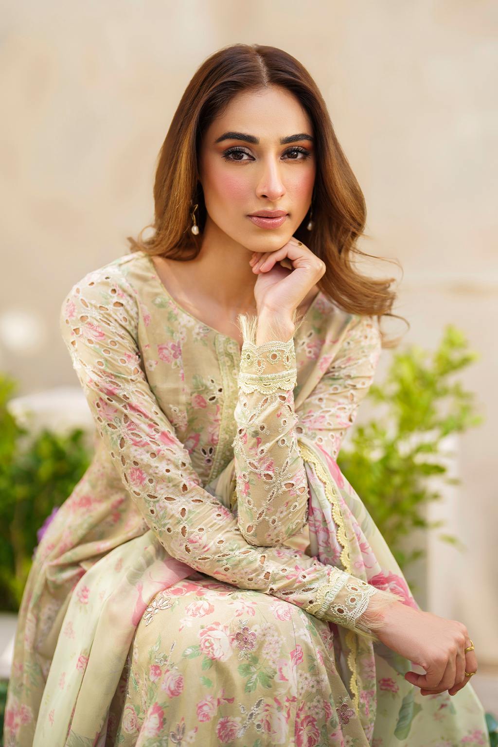 Iznik Festive Lawn Embroidered Unstitched 3pcs - Jotey