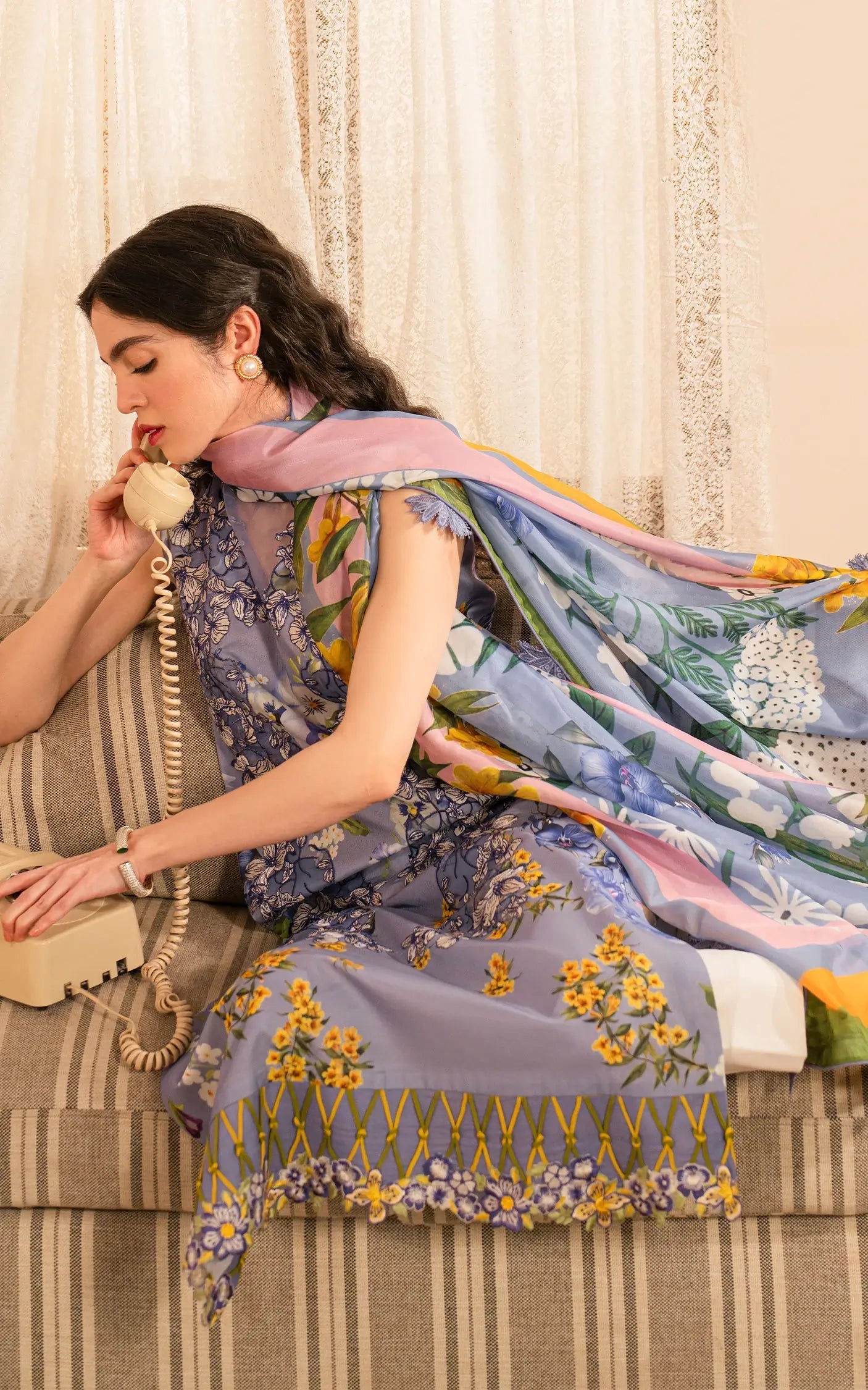 Meraki By Asifa And Nabeel Vol-01 Embroidered Lawn Unstitched 3pcs