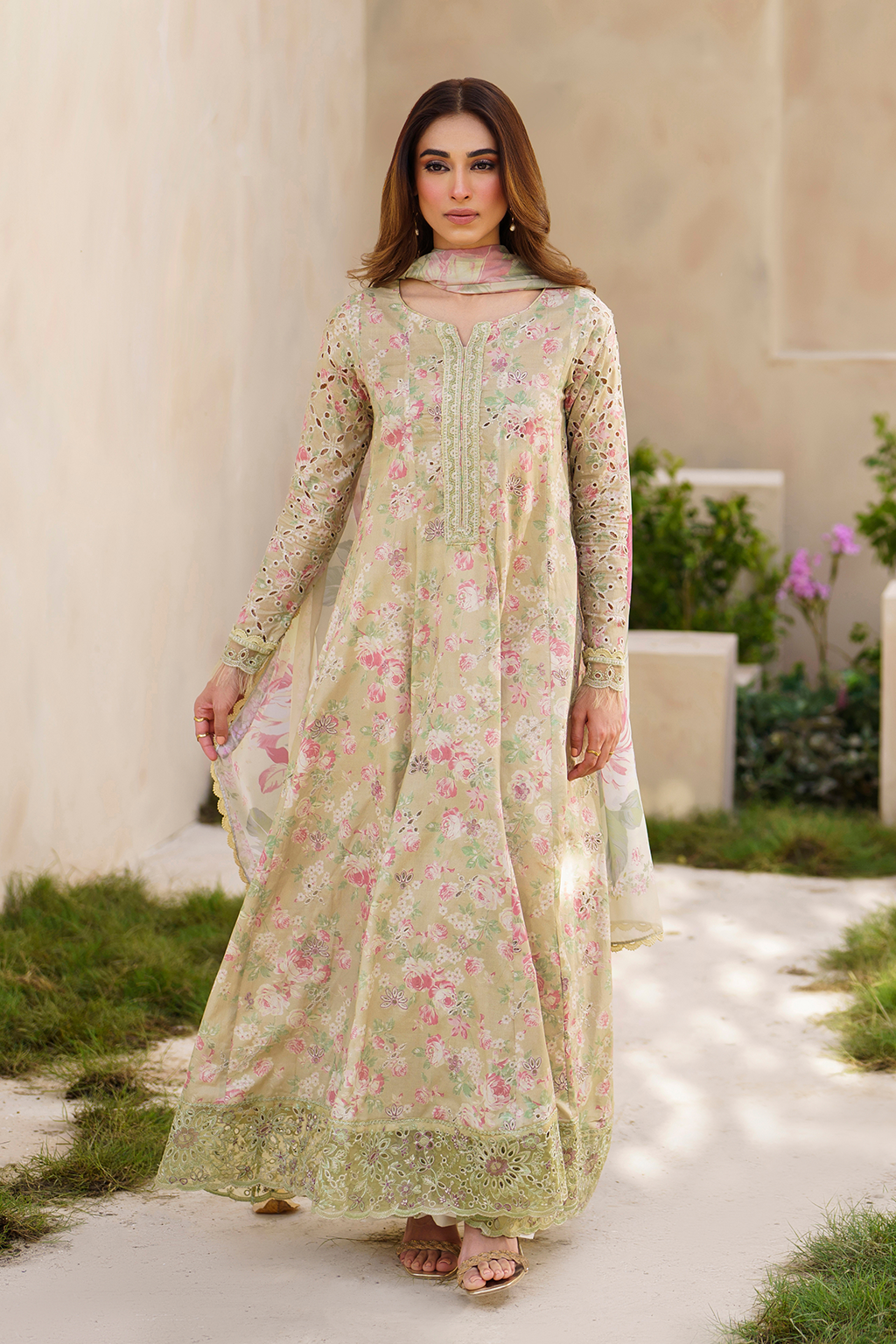 Iznik Festive Lawn Embroidered Unstitched 3pcs - Jotey