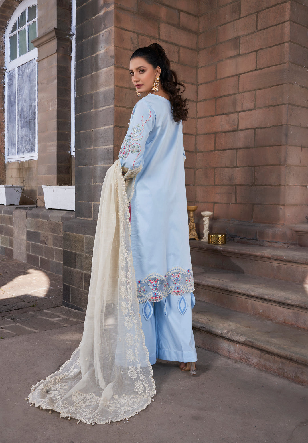 Atiya Irfan Preet Embroidered Unstitched Lawn 3pcs