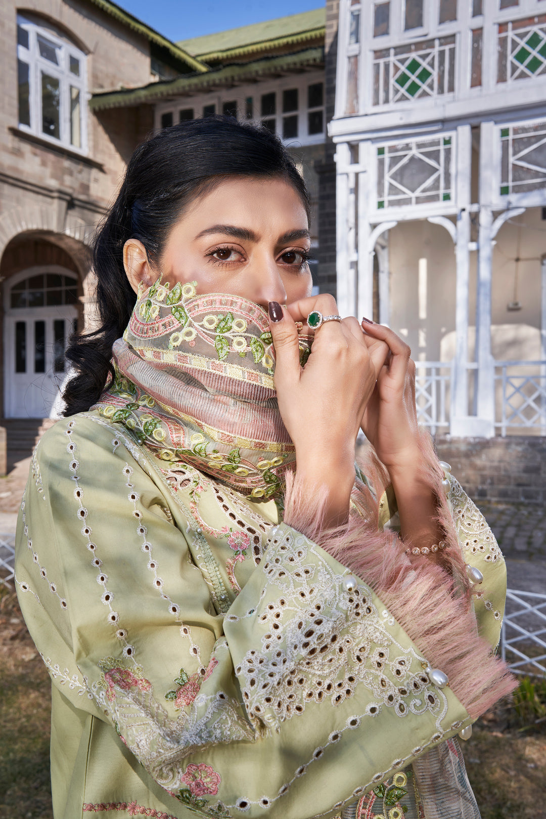 Atiya Irfan Preet Embroidered Unstitched Lawn 3pcs