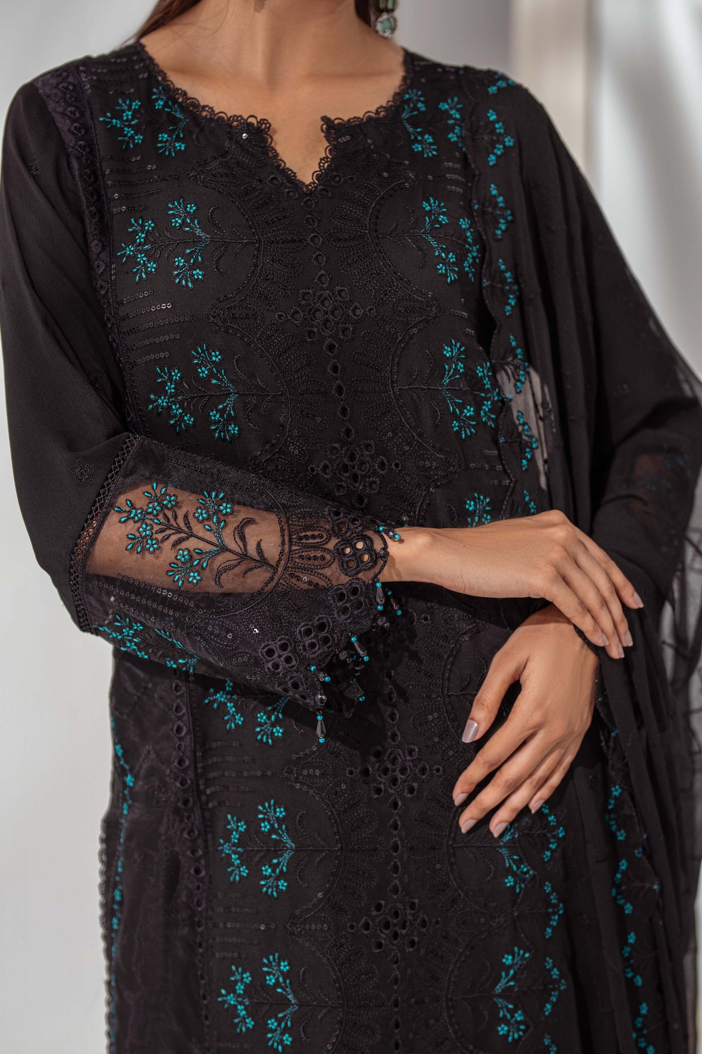 Mehru By Guzel Embroidered Stitched Chiffon 3pcs