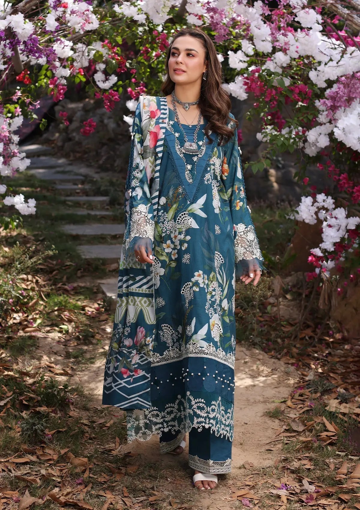 Elaf Print Chikankari Lawn Unstitched 3pcs - Jotey