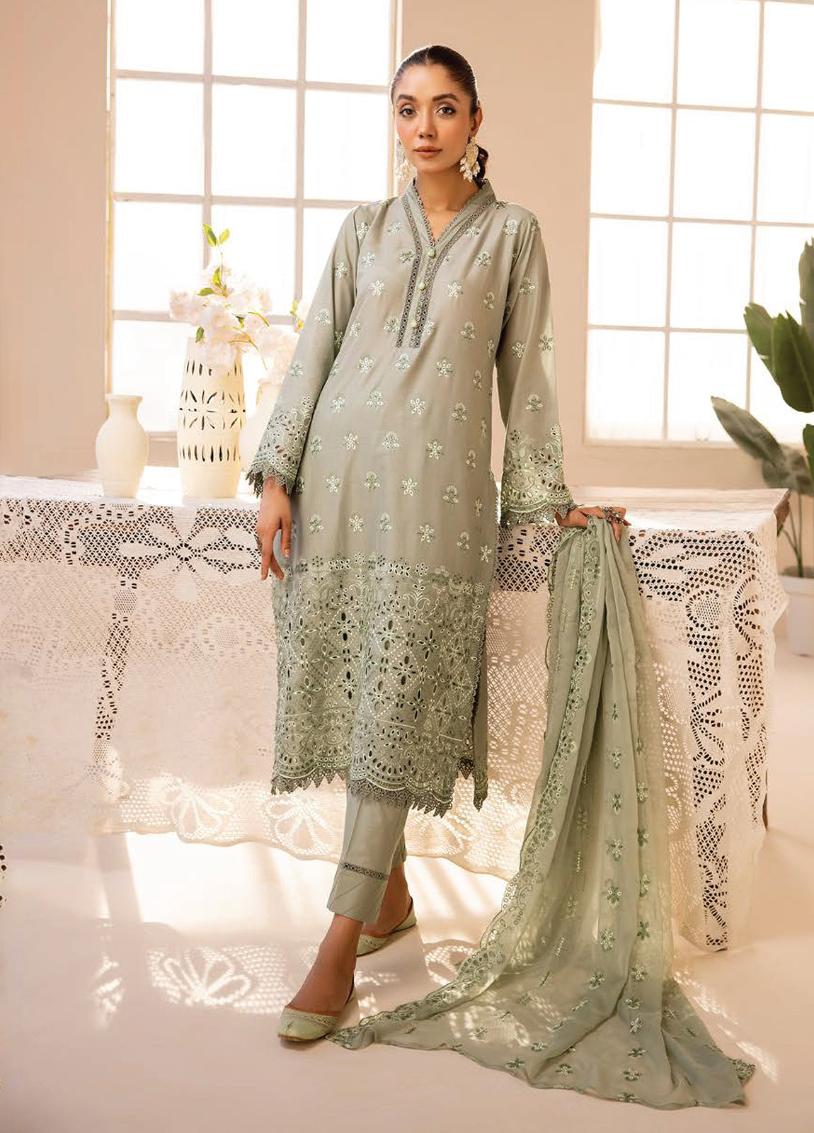 Mahees Florence Chikankari Lawn Unstitched 3pcs - Jotey